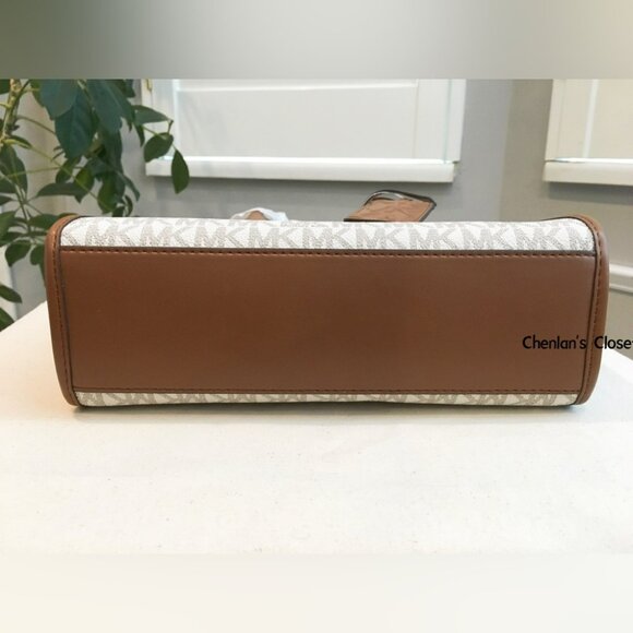 NWT Michael Kors Crossbody - Picture 4 of 7